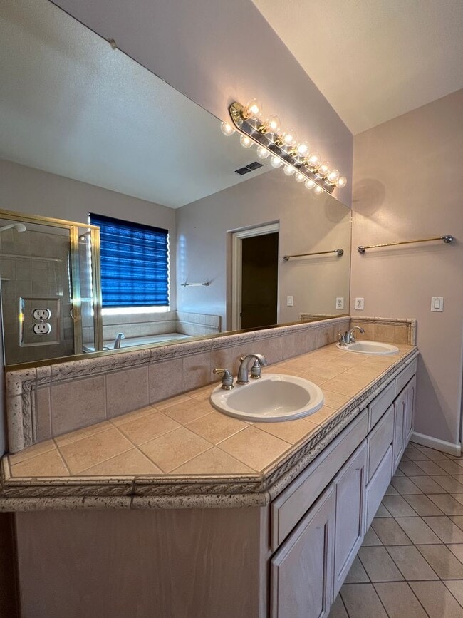Building Photo - 2456 E Marquise Ct
