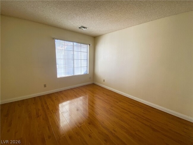 Building Photo - 4712 Nara Vista Way