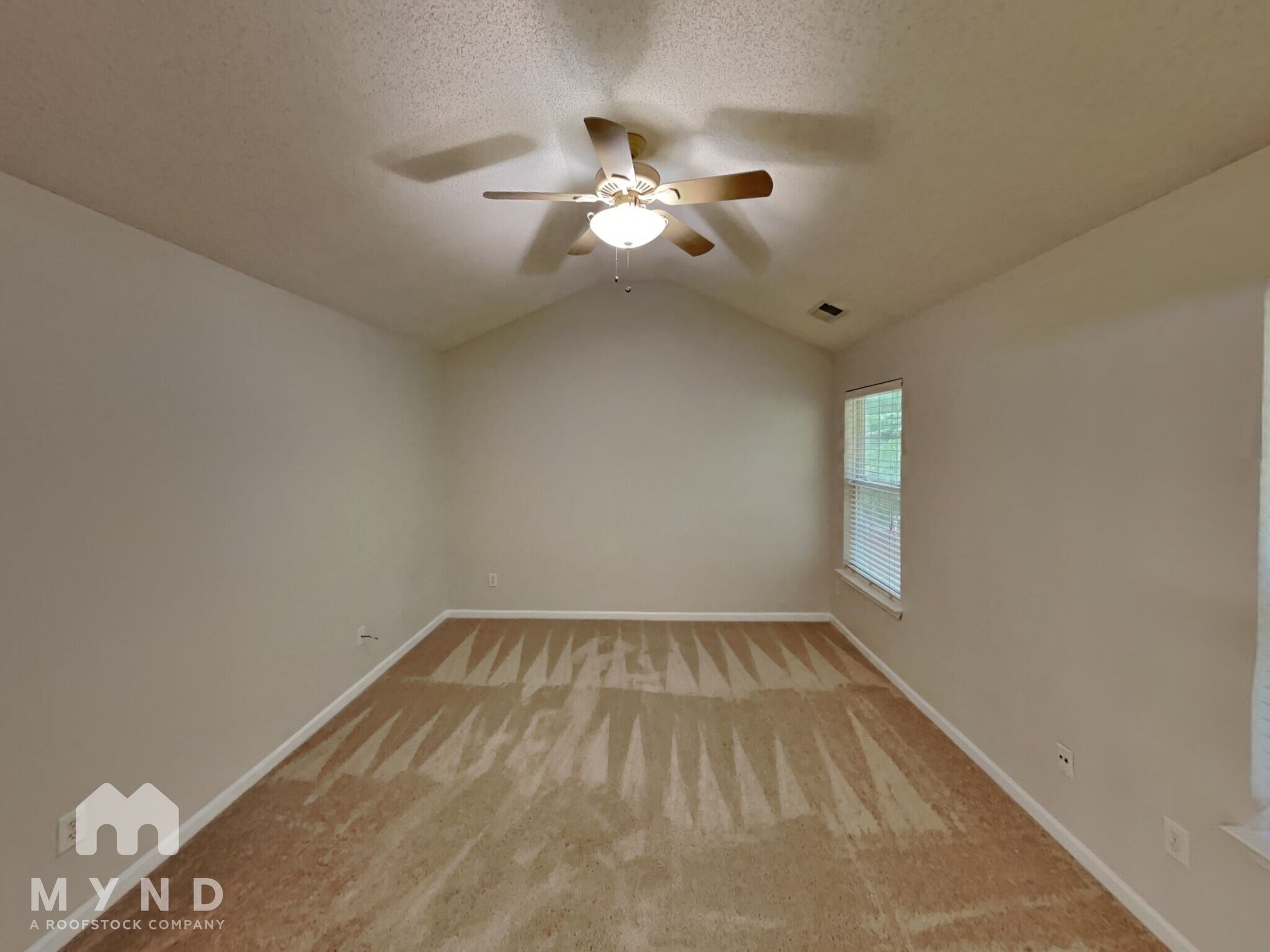 Building Photo - 6027 Briggs Dr