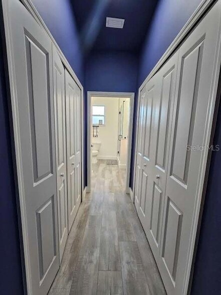 Building Photo - 2075 Jewell Ave