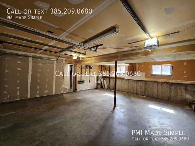 Building Photo - 260 S 400 E