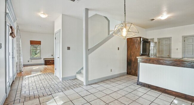Building Photo - 13918 Hummingbird Ln
