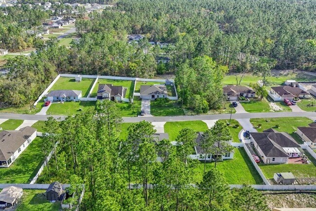 Building Photo - 13257 SW 73rd Ave Rd