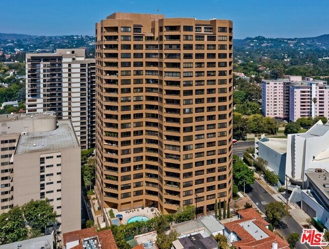 Building Photo - 10430 Wilshire Blvd