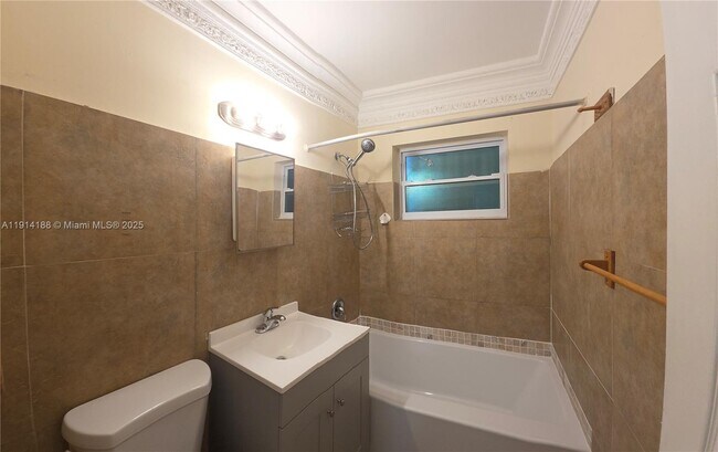 Building Photo - 1085 NW 133rd St