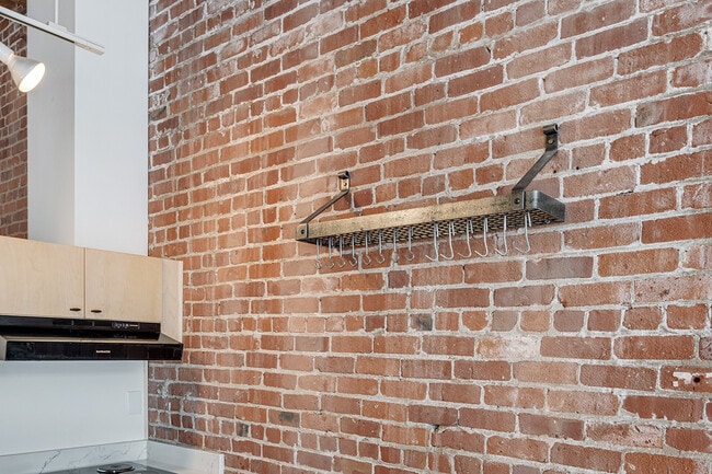 Building Photo - 355 Bryant St