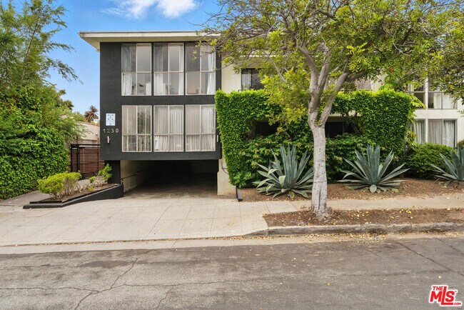 Building Photo - 1230 Princeton St