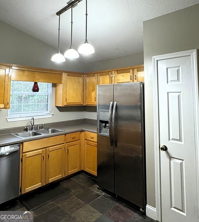 Building Photo - 106 Zinnia Ct
