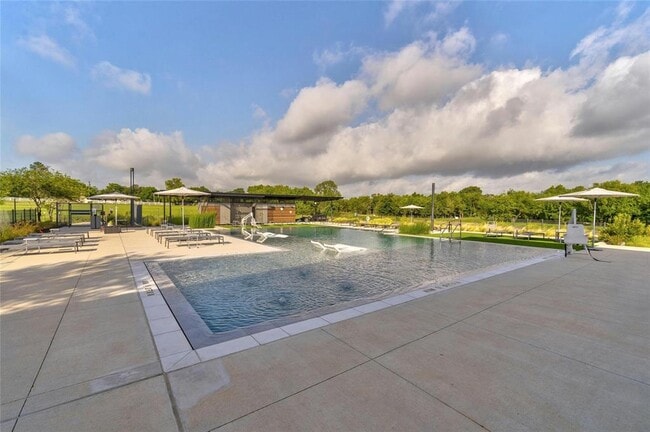 Building Photo - 8004 Lennon Dr
