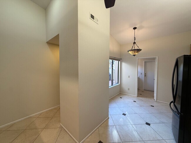 Building Photo - Lovely 2B/2BA Condo in 55+ Community w/Attached Garage & 2 Private Patios!