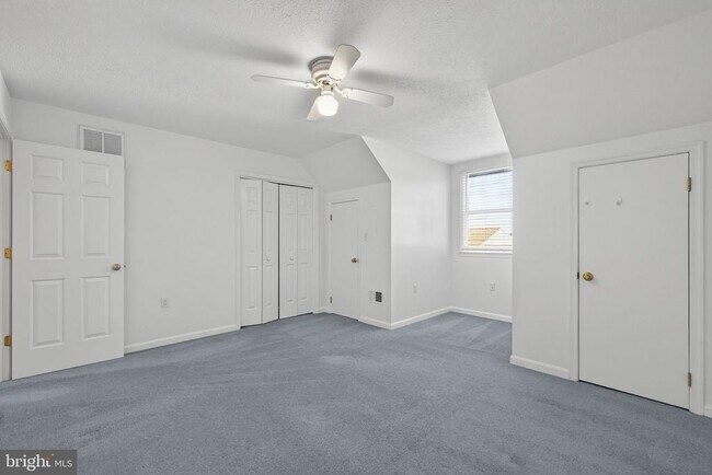 Building Photo - 1984 Cidermill Ln