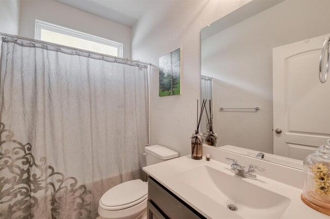 Building Photo - 19425 Forman Dr