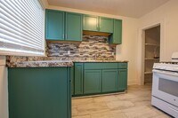 Building Photo - 106-108 38th St