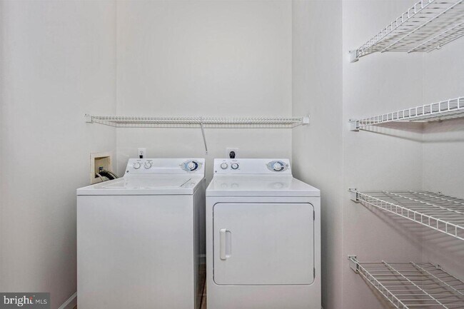 Building Photo - 13501 Derry Glen Ct