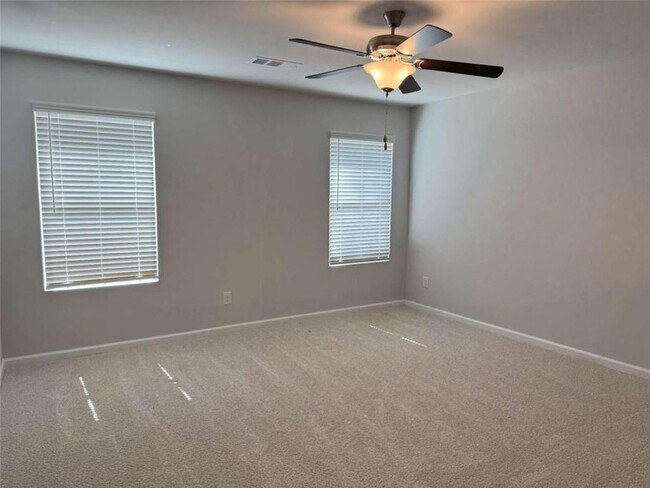 Building Photo - 111 Woodside Ct