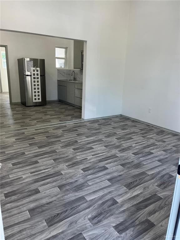 Building Photo - 19 Miller Ave