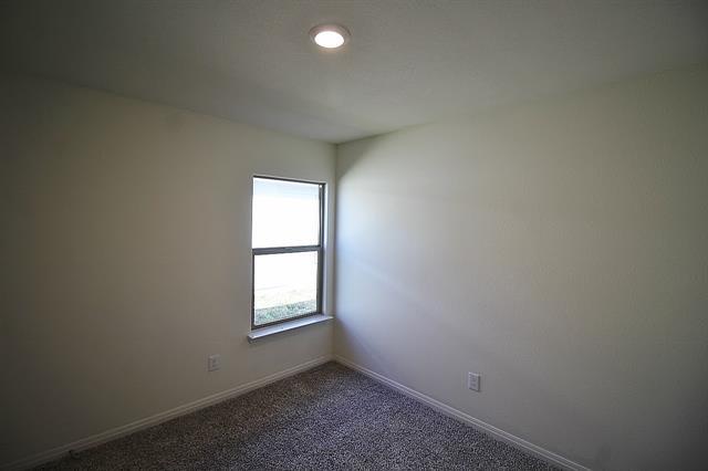 Building Photo - 233 Liberty Ln