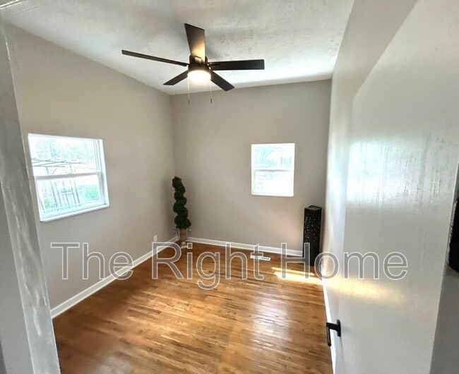 Building Photo - 4444 N 60th St