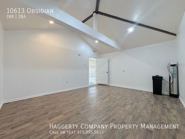 Building Photo - 10613 Obsidian-