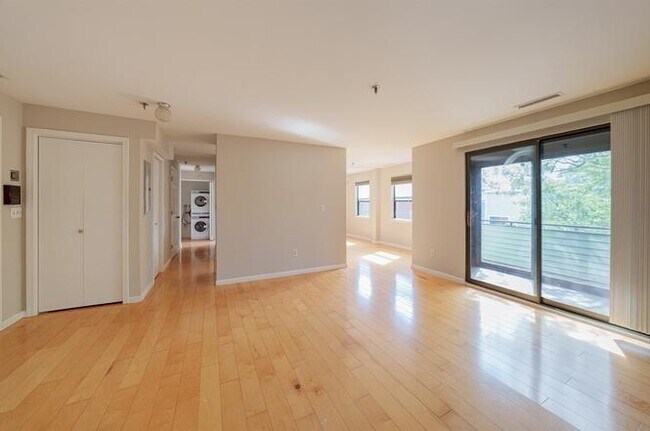 Building Photo - 1 Richdale Ave