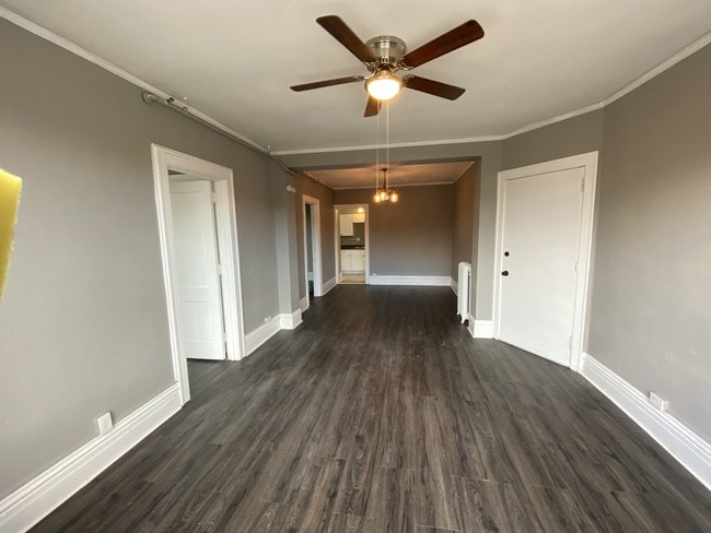 3 flooring styles avail! Dark,light,hardwood! - CityView Apartments