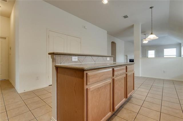 Building Photo - 2717 Sunlight Dr