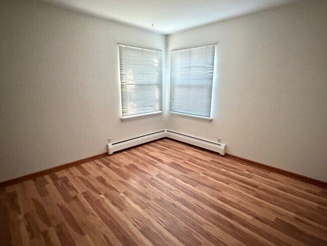 Building Photo - 1014 Clement St