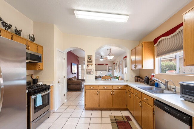 Building Photo - 4437 Territorial Loop