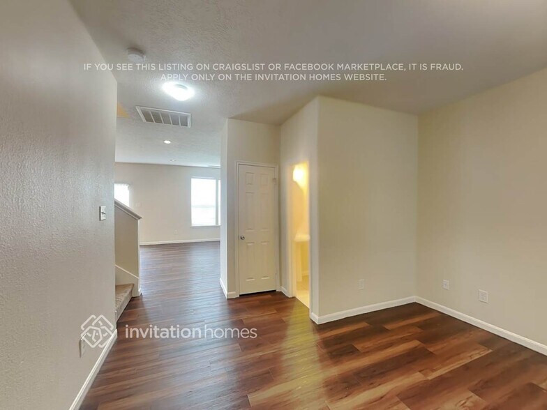 Building Photo - 15011 Wolf Branch Ct