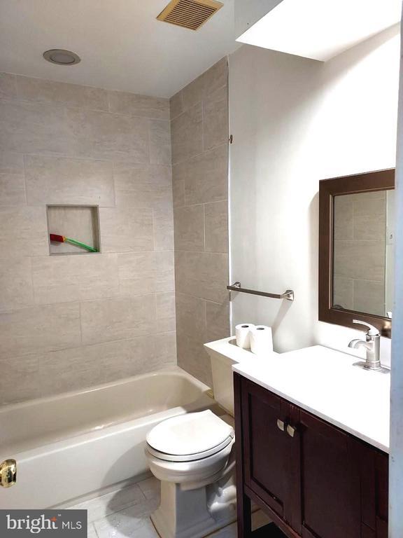 Building Photo - 10628 Sawdust Cir