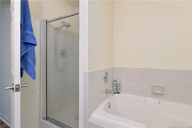 Building Photo - 2 Bedroom/ 2.5 Bathroom- The Mews