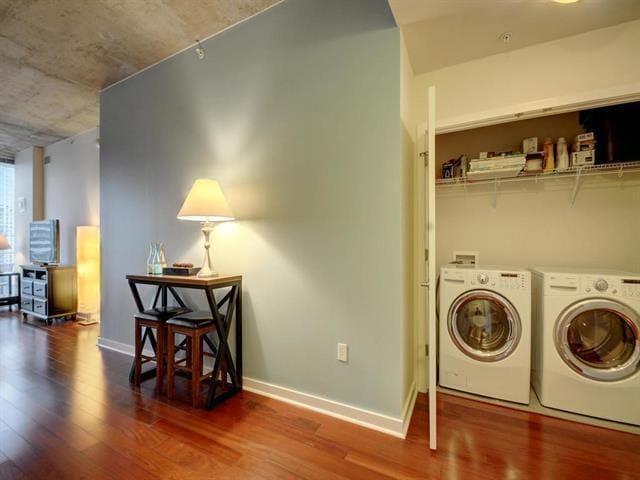 Building Photo - 360 Nueces St