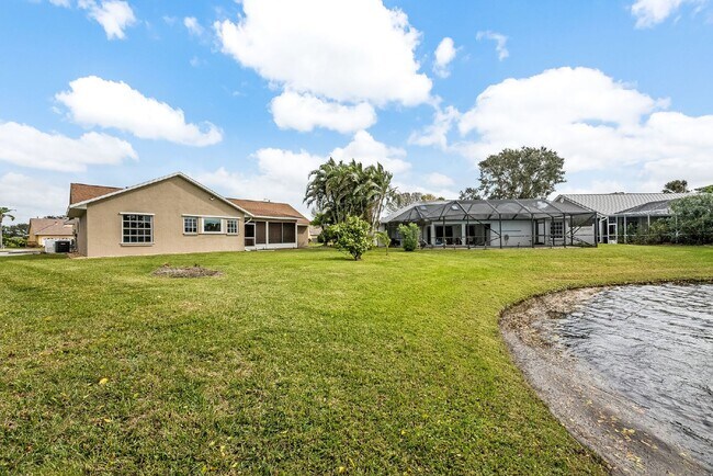 Building Photo - Stunning 3 Bed, 2 Bath Home in Vizcaya Estates