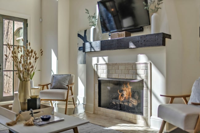 Building Photo - 1127 Glendale Ln