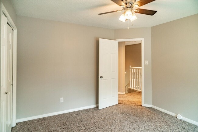 Building Photo - 3523 Ashlock Dr