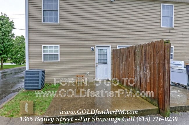 Building Photo - 1351 Benley St