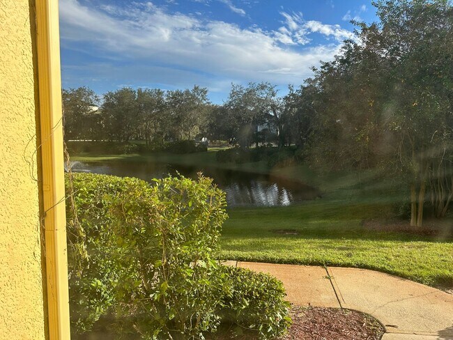 Building Photo - 2 Bedroom Condo For Rent in Kissimmee in L...