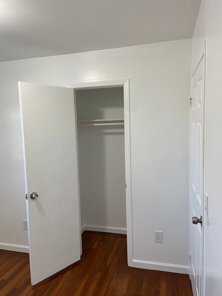 Building Photo - 94 Emporia Ave