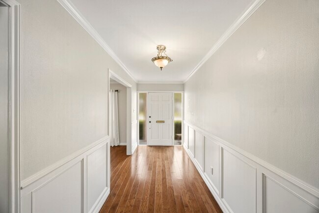 Building Photo - 6131 Yarwell Dr