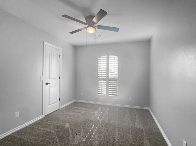 Building Photo - 903 SW 78th St