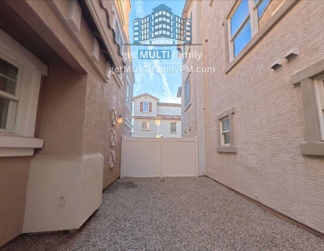 Building Photo - 4186 E Jasper Dr