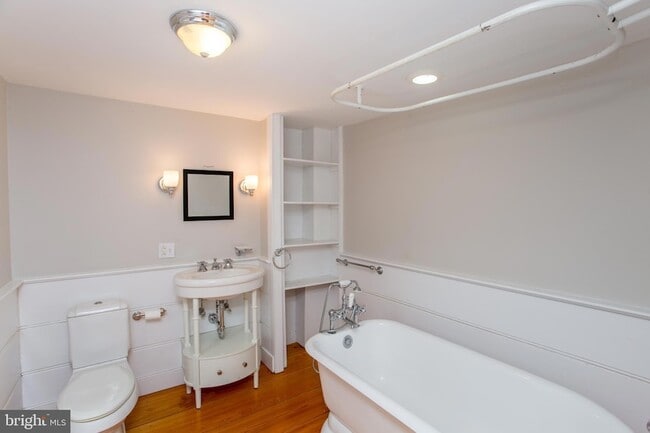 Building Photo - 2170 Daniel Bray Hwy