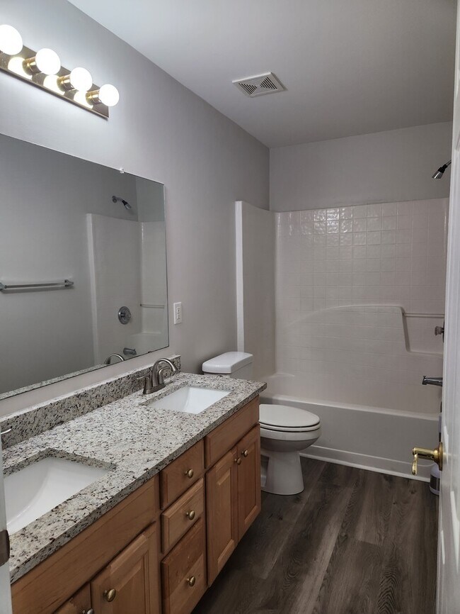 Building Photo - Refreshing Place to Create Memories w/Master on the Main!