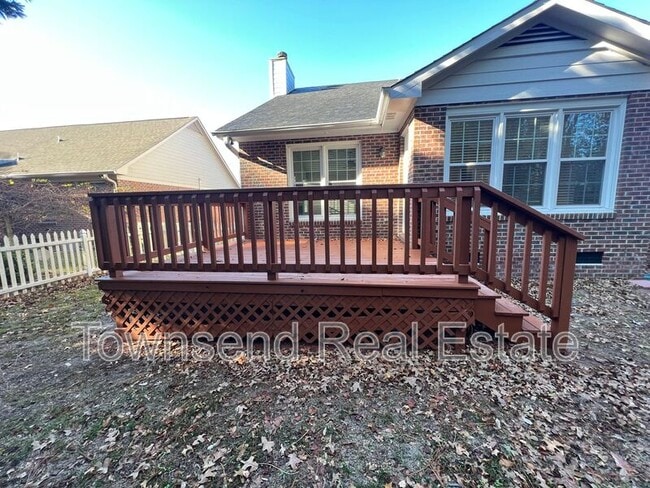 Building Photo - 3539 Harrisburg Dr