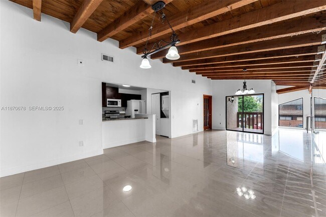 Building Photo - 6614 SW 114th Pl