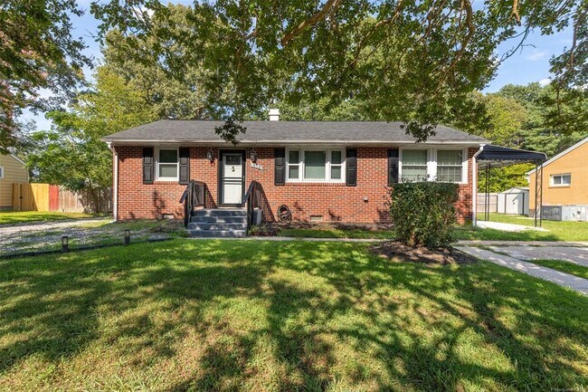 Building Photo - 138 Banneker Dr