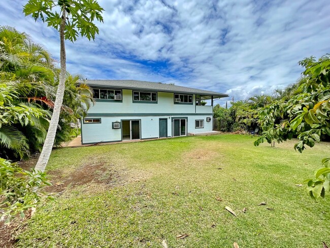Building Photo - Spacious 1-Bedroom Ground Floor Unit in So...