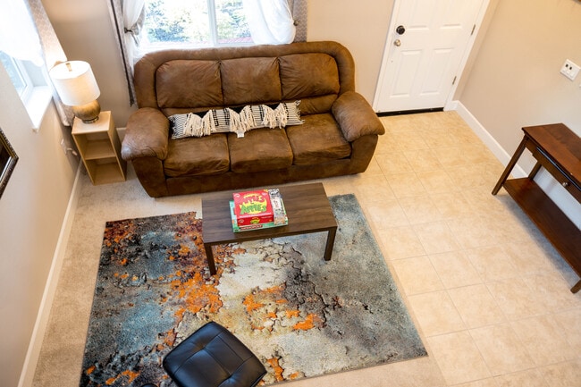 Building Photo - 617 Copper Ridge Way