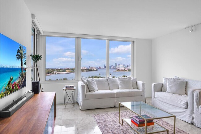 Building Photo - 400 South Pointe Dr