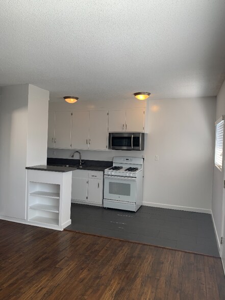 Building Photo - 20912 Amie Ave